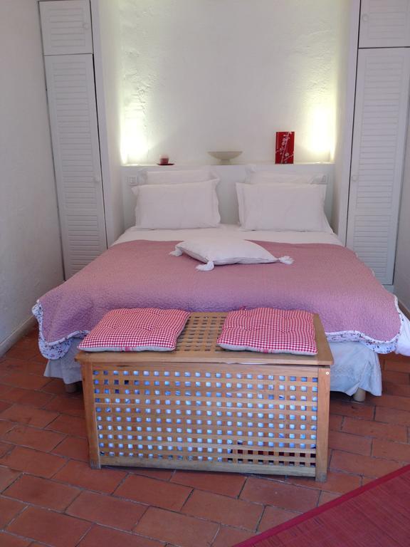 لا غارد-فرينيه B&B Lei Bancaou الغرفة الصورة